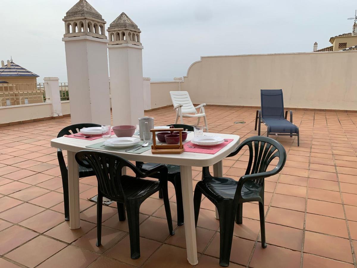 Apartamentos Исла Канела Екстериор снимка