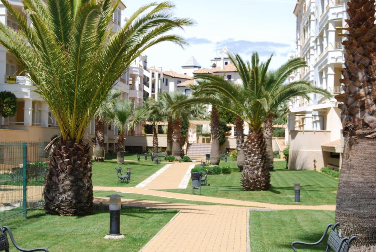 Apartamentos Исла Канела Екстериор снимка